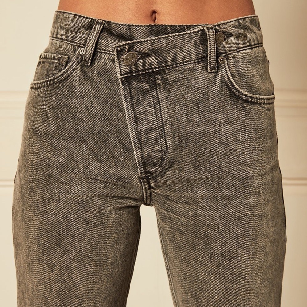 Boyish Jeans The Casey High Rise Straight Leg Jeans in Marbled black wash